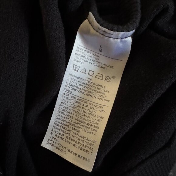 Banana Republic | NWOT Seamless Ribbed Halter Crop Tank Top in Black Size Large - Picture 5 of 9